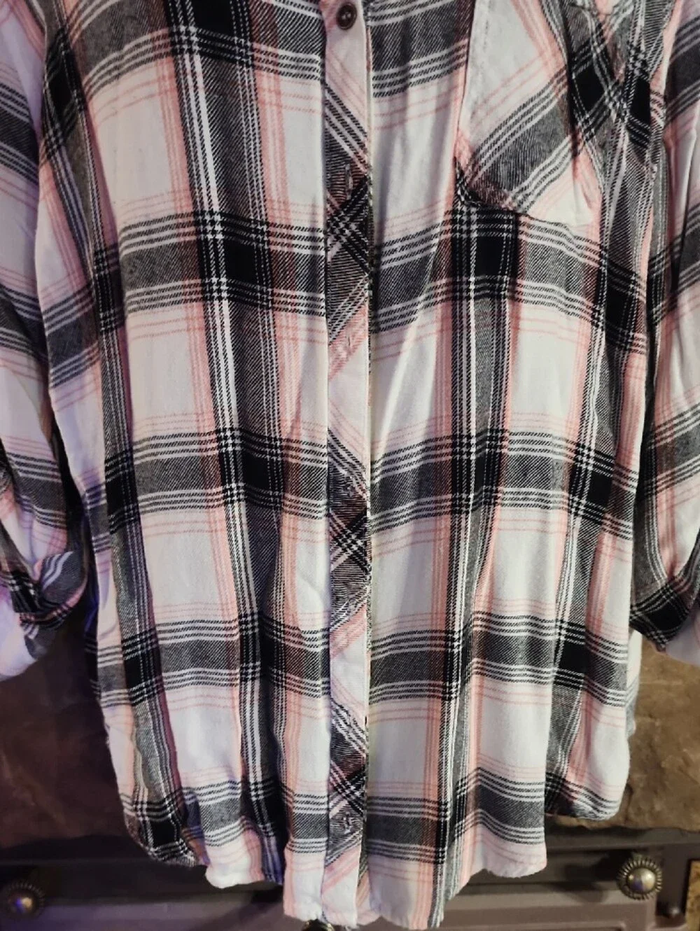 Relaxed Pink Plaid Button-Down Shirt - Picture 4 of 8